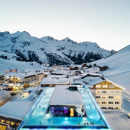 Mooshaus Winterresort Otel 4*