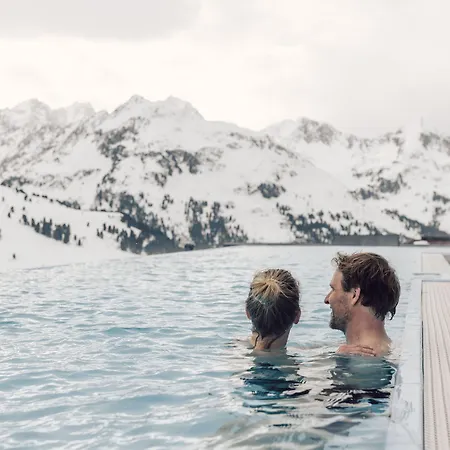 فندق Mooshaus Winterresort كوهتاي