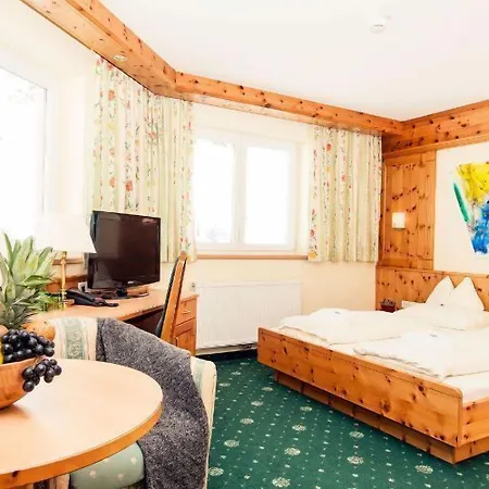 فندق Mooshaus Winterresort 4*